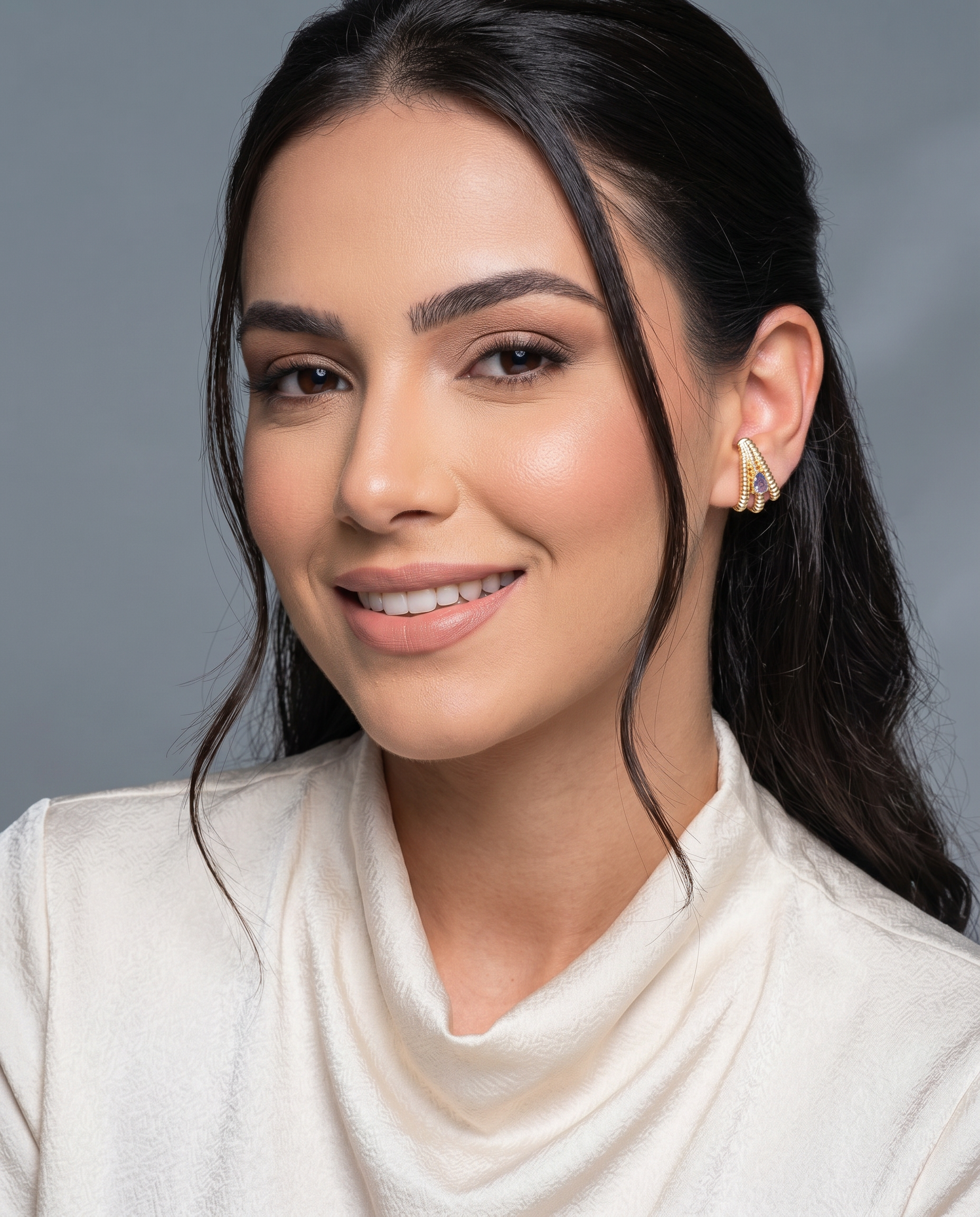 Brinco Ear Hook Ametista de Encaixe